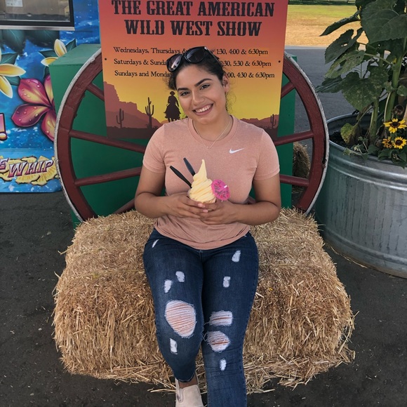 Get to know us! 💞 - Picture 2 of 5